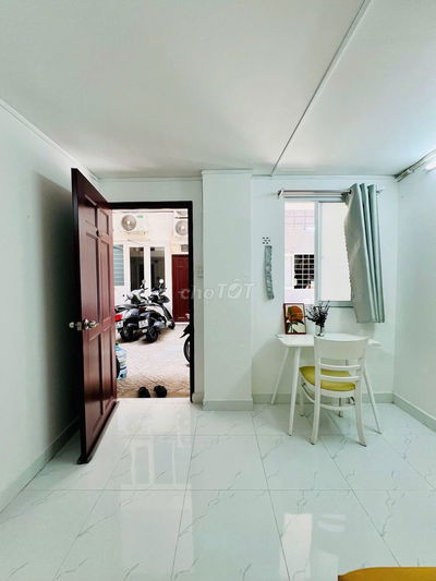 Phòng CH đủ nội thất - 71 Hồ Bá Kiện Q. 10 (Gần CV Lê Thị Riêng)