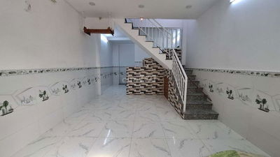 4x8 trệt lầu chuẩn giáp ranh Q12 đông quang chỉ 1ty250