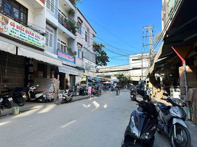 NHÀ 3 TẦNG ĐƯỜNG NHỰA KẸP KIỆT, NHÁNH ĐÀO DUY TỪ, NGAY CHỢ CỒN