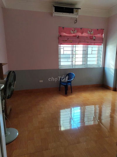 Cho thuê nhà 3 tầng khu vực Cổ Nhuế 2, Bắc Từ Liêm