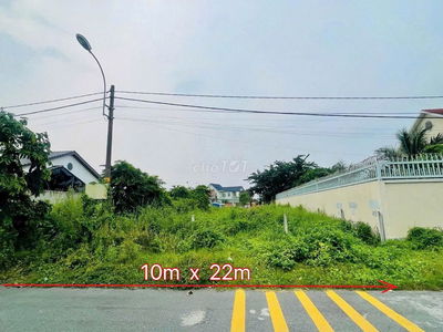 630 TRIỆU  LÔ ĐẤT THỊ TRẤN CỦ CHI 224,5M2 MẶT TIỀN ĐƯỜNG NHỰA 16M, SHR