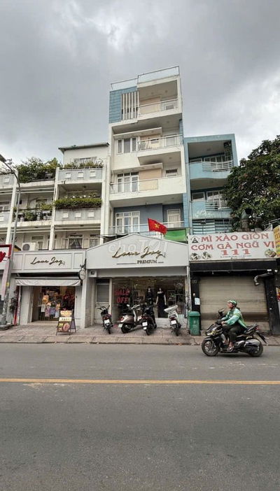 Bán nhà mặt tiền 125 Nguyễn Văn Đậu, P. 6 (P.5 cũ), Q. Bình Thạnh