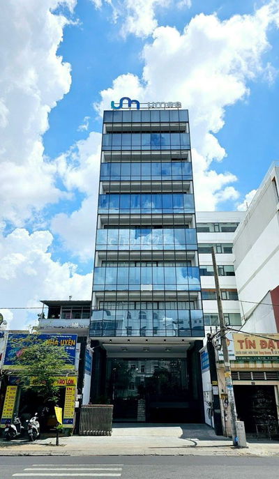 TÒA NHÀ MỚI XÂY MẶT TIỀN PHỔ QUANG TÂN BÌNH GẦN SÂN BAY