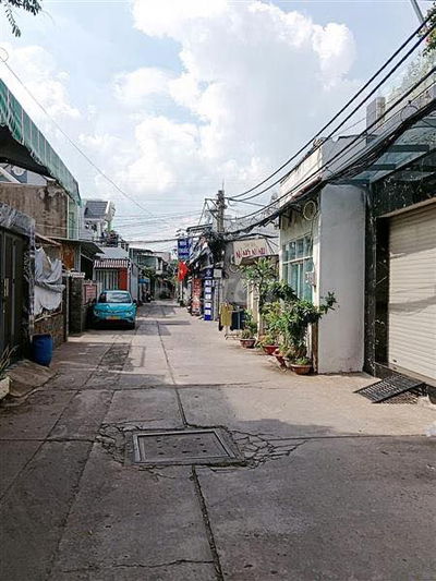 Nhà Cấp 4 hẻm 6m thông đường ĐÔNG BẮC, DT 80m2 (4 x 20) giáp Gò Vấp.