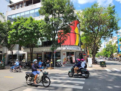 Siêu phẩm NGANG 18M !!! Nhà Góc 2MT 162 Nguyễn Thái Bình, Q1 - 4TẦNG