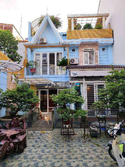 Thống Nhất, Biệt phủ 3 tầng, sân ô tô quay đầu, gần 200 m²,giá 13.8 tỷ