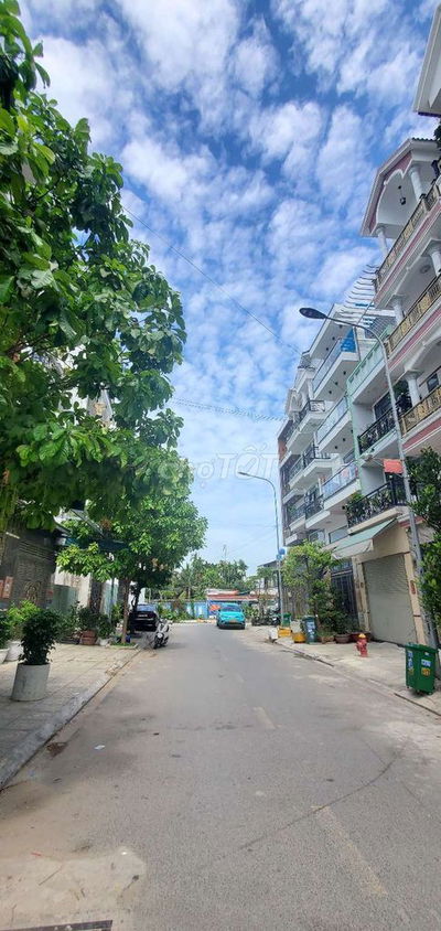 Bán gấp đất Hà Huy Giáp vào 20m .đường 12m .Gần ngã tư Ga