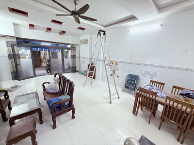 NHÀ HIẾM KHÓ TÌM-HXH NGAY CHỢ TÂN TRU-TÂN BÌNH-DT 60M2-NGANG 5.3