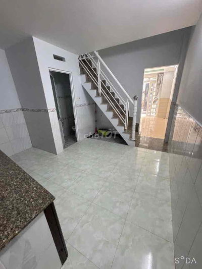 Bán nhà Bà Hom – HXH thông, 40m², 2 tầng – giá chỉ 4,45 tỷ
