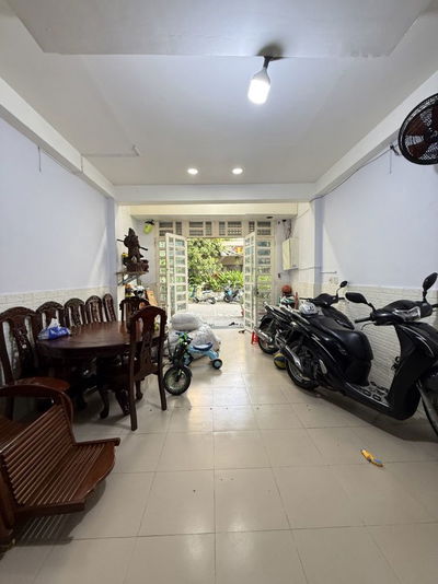 🏡 Nhà 3 Tầng Lê Văn Quới, Hẻm 8M, 4.1X16M, Ở Ngay, 7.5 Tỷ