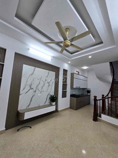 Siêu phẩm 5 tầng lô góc! Ngõ thông,nông thoáng, full nội thất, sổ đẹp