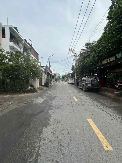 Xưởng mặt tiền 350m2