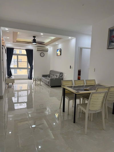 Cho thuê căn hộ Sky Garden 3PN, full nội thất,nhà mới, vào là ở liền.
