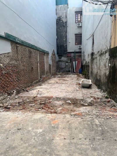 BÁN MẢNH ĐÂT ĐẸP PHỐ LÊ TỌNG TẤN THANH XUÂN 78M2 MT 4,8M Ô TÔ VÀO NHÀ  gpxd 7 tầng