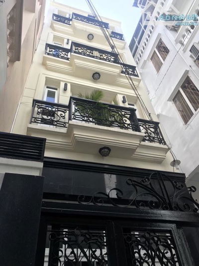 Bán nhà mặt tiền đường 3 tháng 2 phường 14 quận 10 DT:4mx30m trệt 3 lầu HĐT: 86tr/tháng