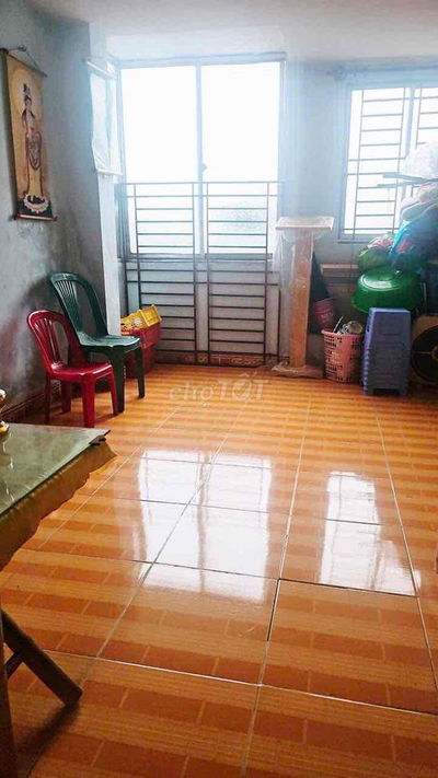 Nha 3 lầu hem duong số 51 lý phuc man 3PN4WC