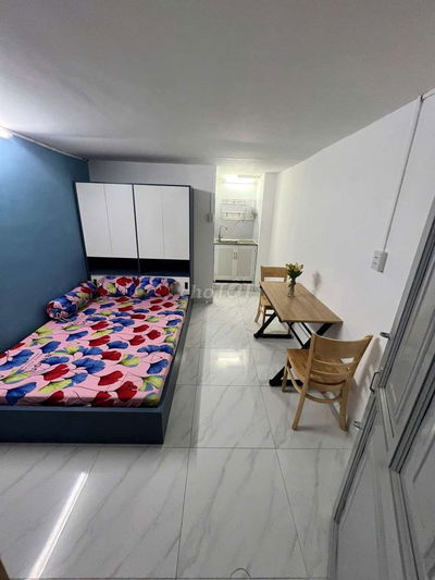 DƯỚI 4 TRIỆU - STUDIO NGAY VÒNG XOAY LĂNG CHA CẢ - THANG MÁY