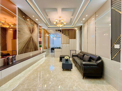 139/4 âu Dương Lân hẻm 6m.dt.4x18m 2 lầu 3 phòng