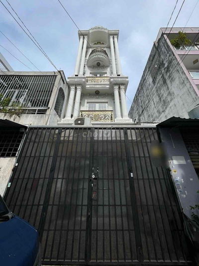 BÁN NHÀ Ở ĐẠI GIA CHỈ 9,49