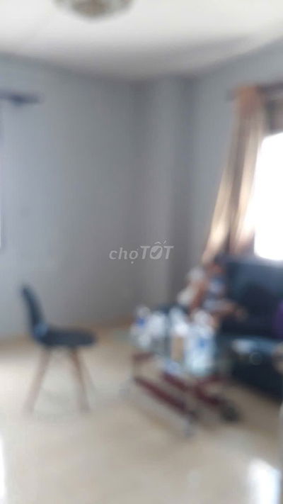 Cần cho thuê căn hộ 109 Nguyễn Biểu, Q.5, 9tr/tháng