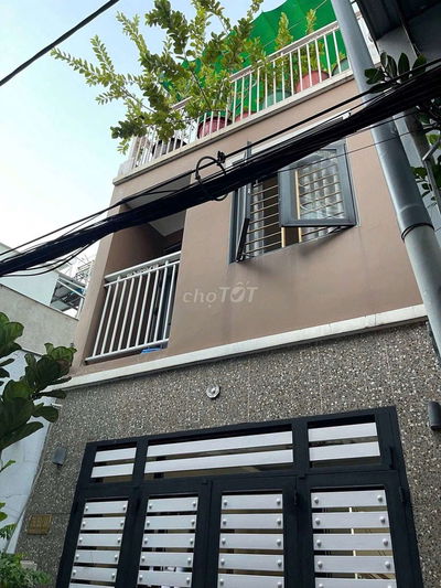 Căn nhà chủ ở kỷ mới vị trí đẹp