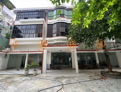 CHO THUÊ TÒA NHÀ VĂN PHÒNG KHUÔN VIÊN RỘNG, Đ/C TẢN VIÊN P2 Q.TÂN BÌNH