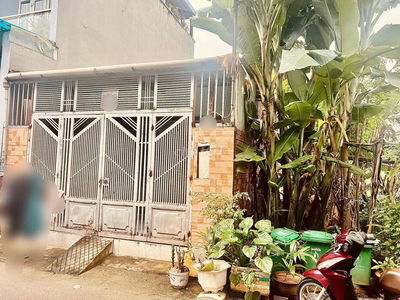 (Không đăng ảo) Nhà Cấp4,Đường Trường Lưu,kề Chợ,Sát Công Viên 50m.