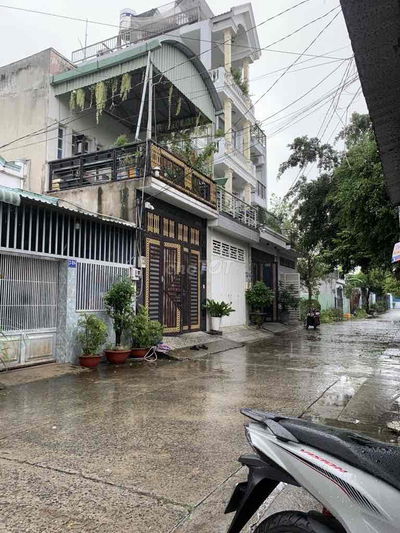 BÁN NHÀ XƯỞNG 7X20 SÁT NGUYỄN ẢNH THỦ ĐƯỜNG 6M FULL THỔ CƯ