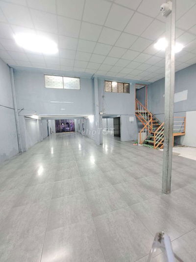 CHO THUÊ KHO NỀN GẠCH MEN TỈNH LỘ 10 GẦN QUẬN 6