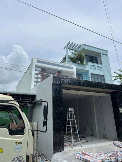 Bán nhà 5 x 20 Xây mới 100%,đường nhựa 6m thông,nhà sạch đẹp ở ngay