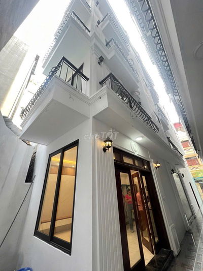 Bán nhà riêng tại Xuân Đỉnh, 8,3 tỷ, 30m2, 3PN, giá cực chất, uy tín