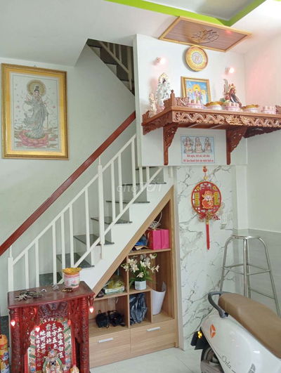 Bán nhà đẹp lô góc 2 tầng , 2 PN .Chỉ 2,1 tỷ