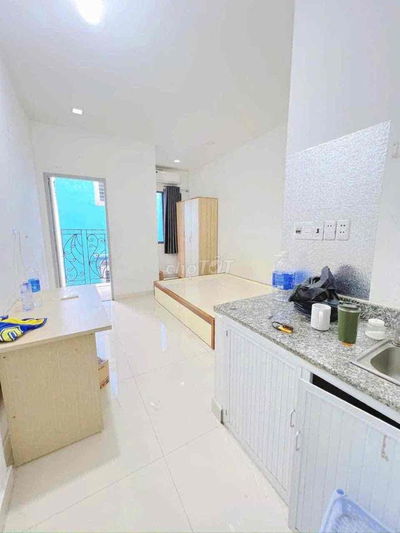 PHÒNG TRỌ STUDIO CÓ BAN CONG FULL NỘI THẤT CƠ BẢN