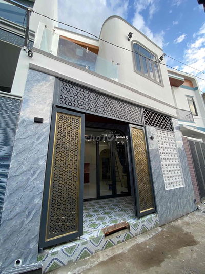 Nhà 1 lầu 1 trệt hoàn công 120m2 2,5 tỷ