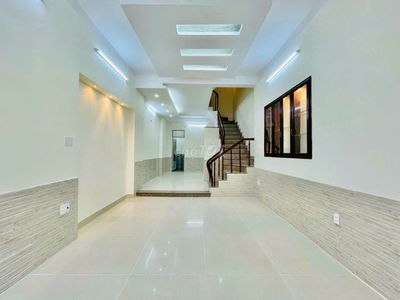 Sở hữu nhà siêu thoải mái, đúc kiên cố Phổ Quang - Tân Bình. DT 45m2