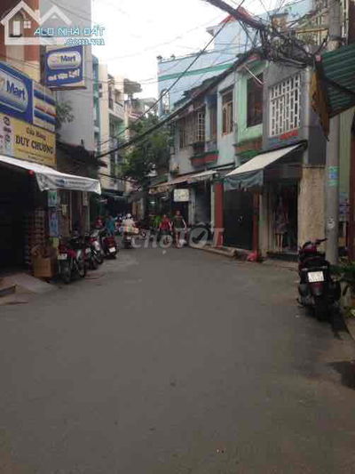 - Nhà 48m2 mặt chợ ông hoàng quận tân bình