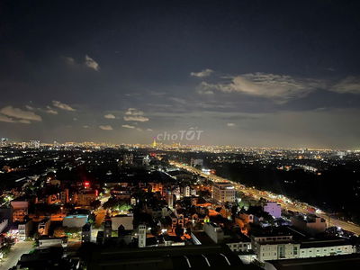 Charm City bán 2pn2wc View Landmark 81 - giá 2ty4 bao thuế phí