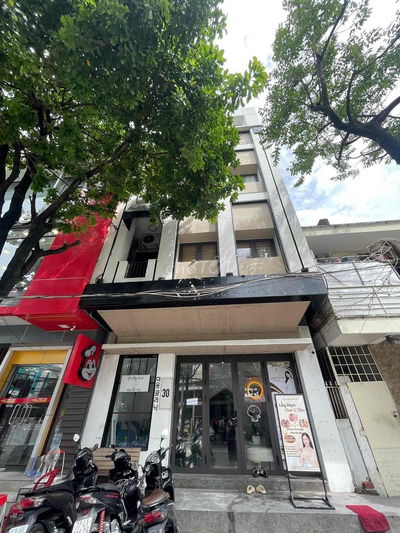 Cho Thuê Nhà Nguyên Căn Đông Dân Cư Văn Phòng, Nha Khoa,Spa