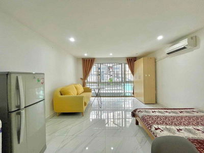 TRỐNG SẴN STUDIO SIÊU RỘNG -FULL NỘI  THẤT - CÓ GIẾNG TRỜI