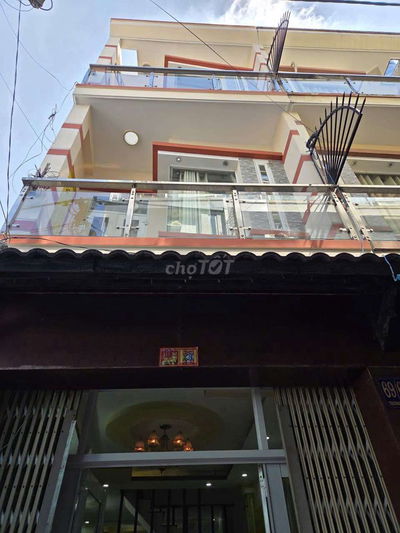 Cơ hội sở hữu nhà mới đẹp ở ngay, 4PN hẻm 4m mà giá rất phải chăng.