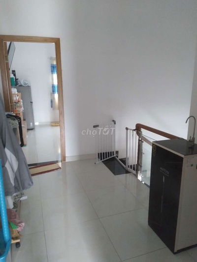 Nhà mặt tiền Cát tường phú sinh, gặp cô 7