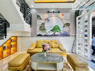 Bán nhà có thể kinh doanh ngay Dương Quảng Hàm, Gò Vấp. Giá: 3 tỷ 2/60m2, Sổ hồng riêng