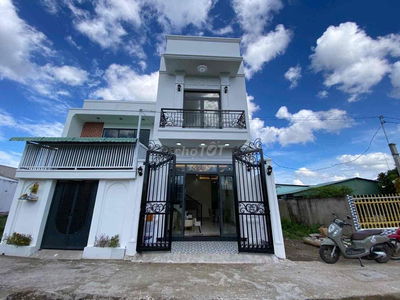 { Phường 3 cũ } Nhà Mới Tân cổ Điển đường xe ba gác cách chợ cũ 150m