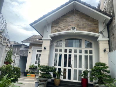 Nhà Biệt Thự full nội thất 1 Trệt 1 Lầu 8x17m Hẻm 270 Huỳnh Tấn Phát