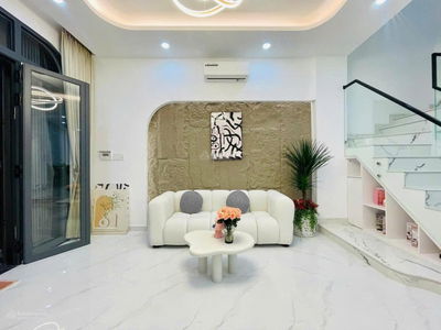 Chú Quang cần bán căn nhà đường Mai Xuân Thưởng, P.11, Bình Thạnh. 3,79tỷ DT 44,9m2 ngang 4m