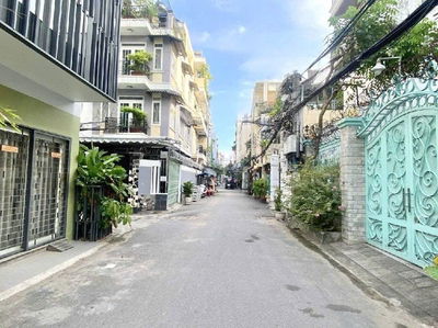 BÁN GẤP HẺM XE HƠI SÁT MT TRƯỜNG CHINH - NGÃ 4 BẢY HIỀN 64 M2- 3 TẦNG