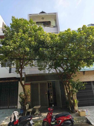 Nhà MTNB khu Tên Lửa 5x20m, 3.5 tấm sẵn nội thất
