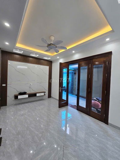 Nhà đẹp 5 tầng ô tô cách 1 nhà ra mặt phố Thuỵ Phương, Bắc Từ Liêm