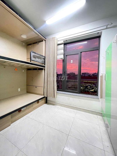 Căn Hộ 4 Không Gian Ngủ - Full Nội Thất -Thang Máy ngay Nguyễn Văn Đậu