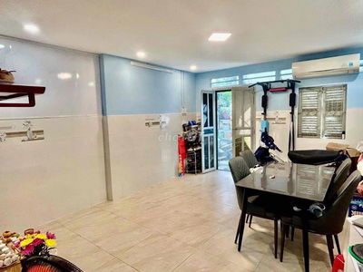 Cho Thuê Nhà 1 Trệt 1 Lầu Hẻm Ba Gác Trần Hưng Đạo